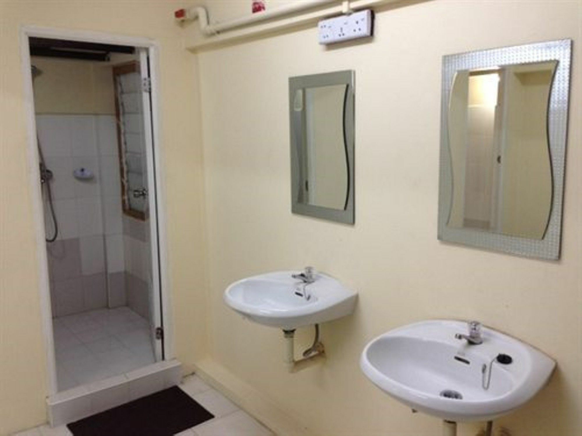 Hostel Hninn Si Budget *